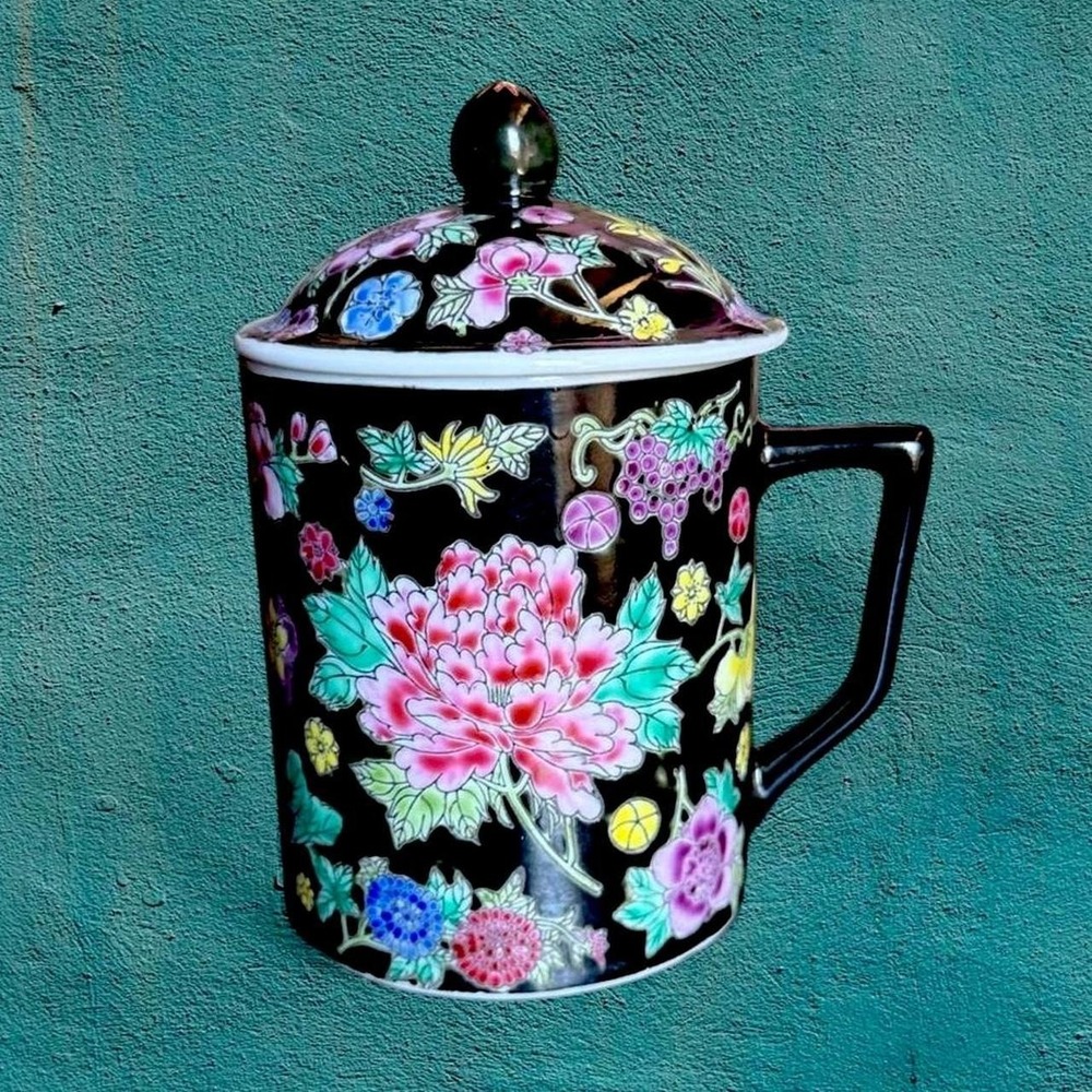 Vintage 70's Chinese Famille Noire Millefleur Porcelain Lidded Tea Mug